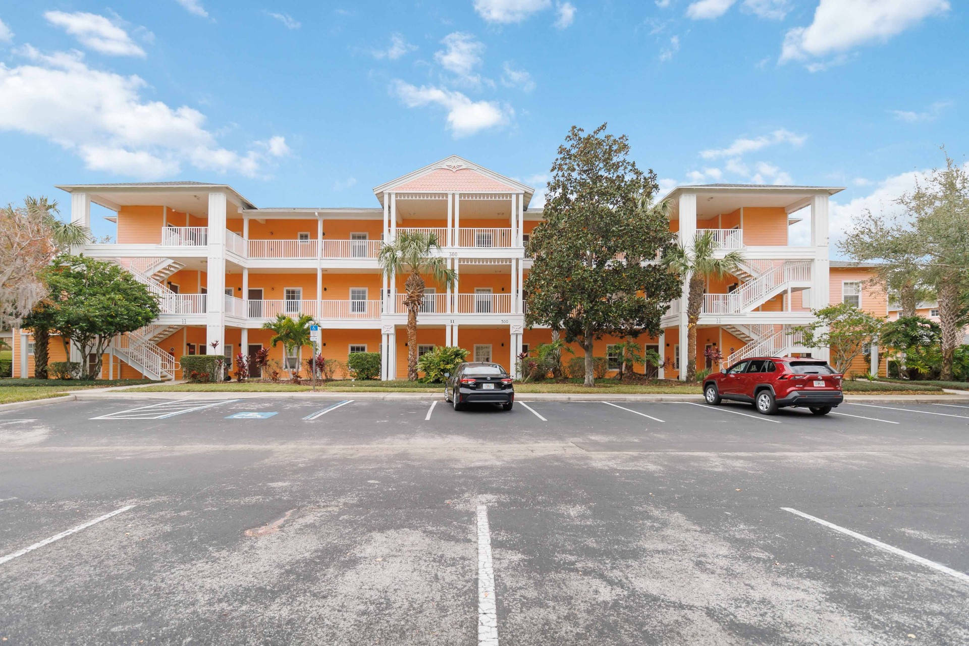 Bahama Bay Resort condo building exterior